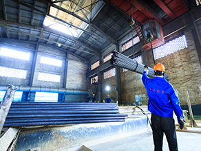 Pickling, Phosphating, Soapification: ثلاث عمليات معالجة سطحية رئيسية لأنابيب الفولاذ الملساء